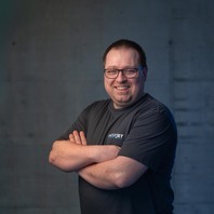 Porträt eines Mitarbeiters von Waterjet